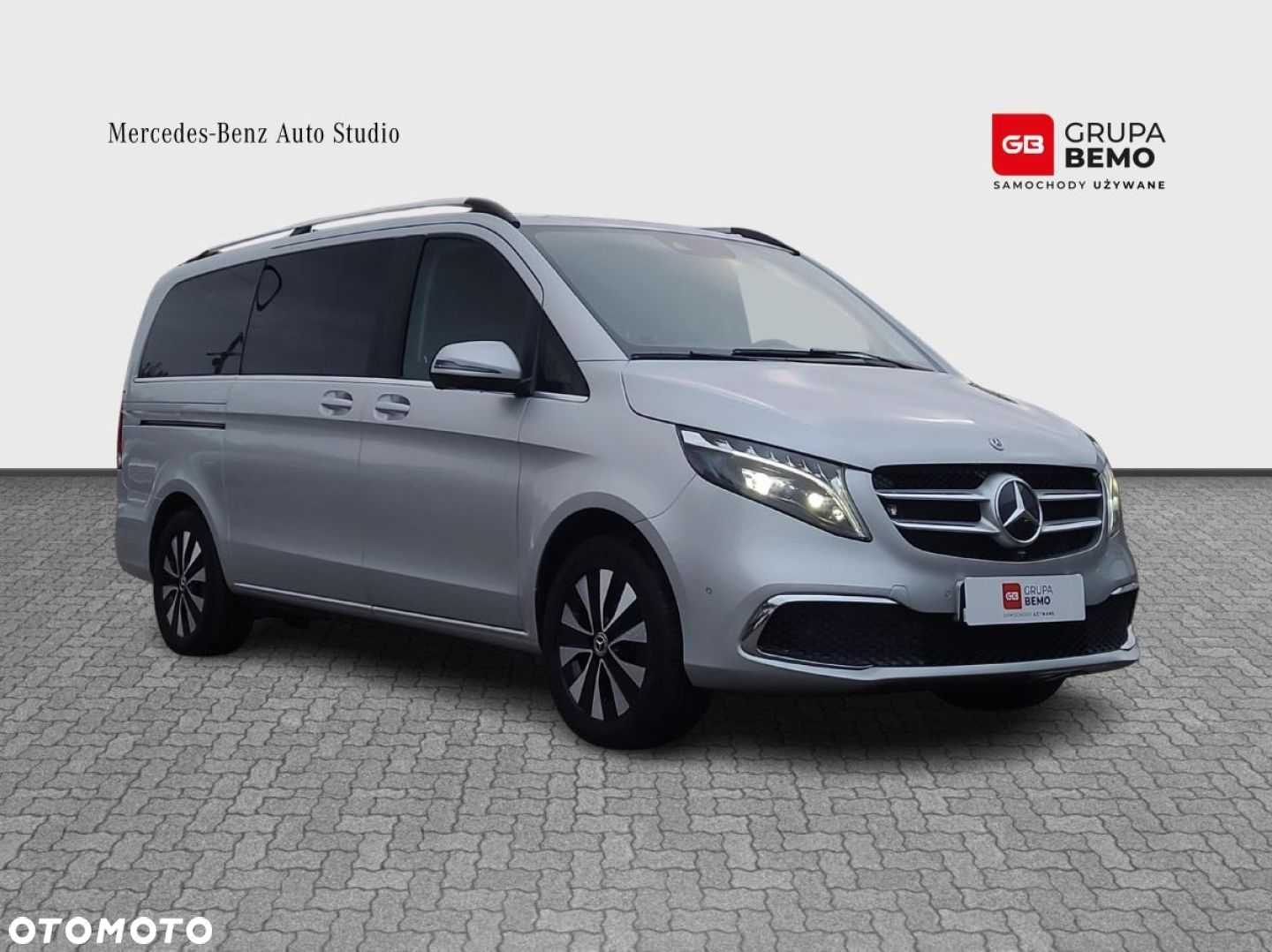 Mercedes-Benz Klasa V - 8