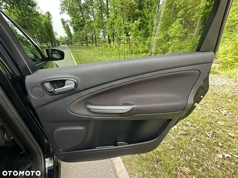 Ford S-Max - 27