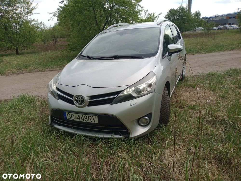 Toyota Verso 2.0 D-4D Premium - 1