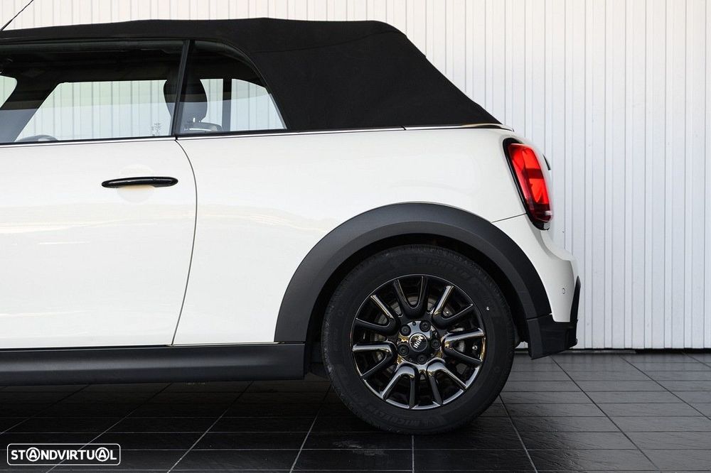 MINI Cabrio Cooper Auto - 21