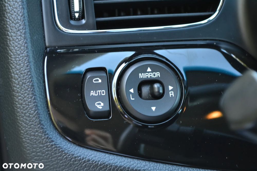 Kia Ceed 1.6 GDI ISG Platinum Edition - 10