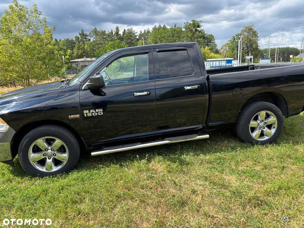 Dodge RAM 1500 5.7 4x4 - 2