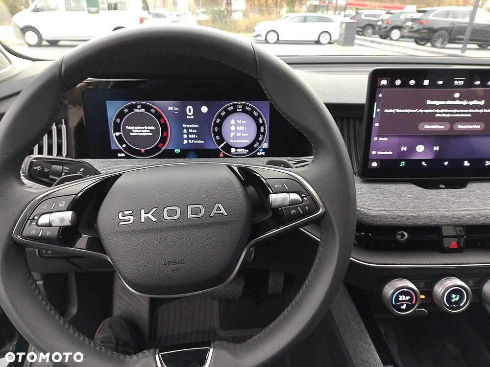 Skoda Superb 2.0 TDI SCR Selection DSG - 14