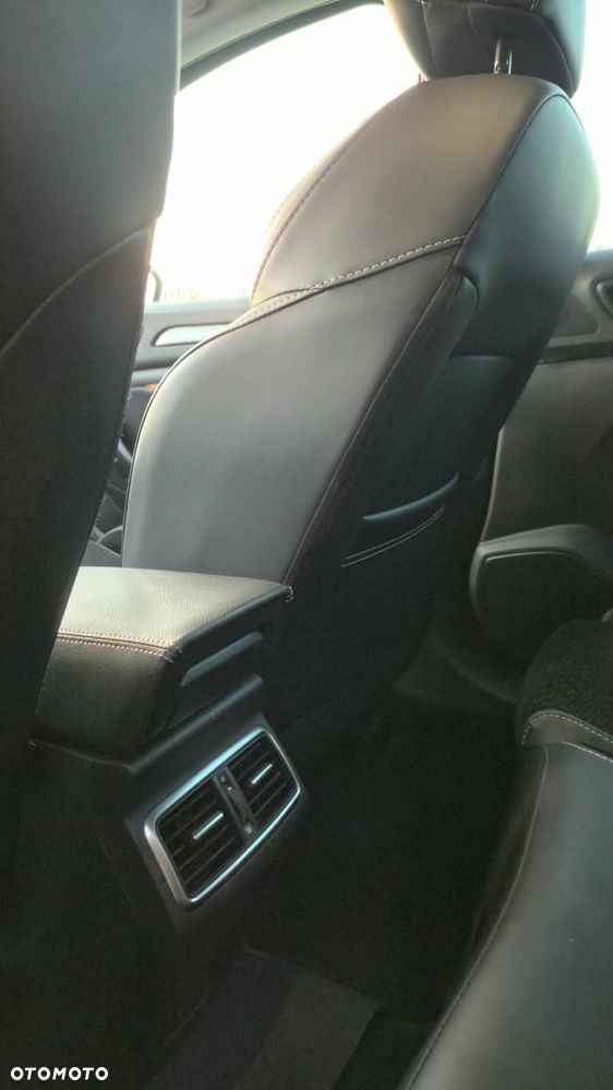 Renault Megane 1.3 TCe FAP GT Line EDC - 6