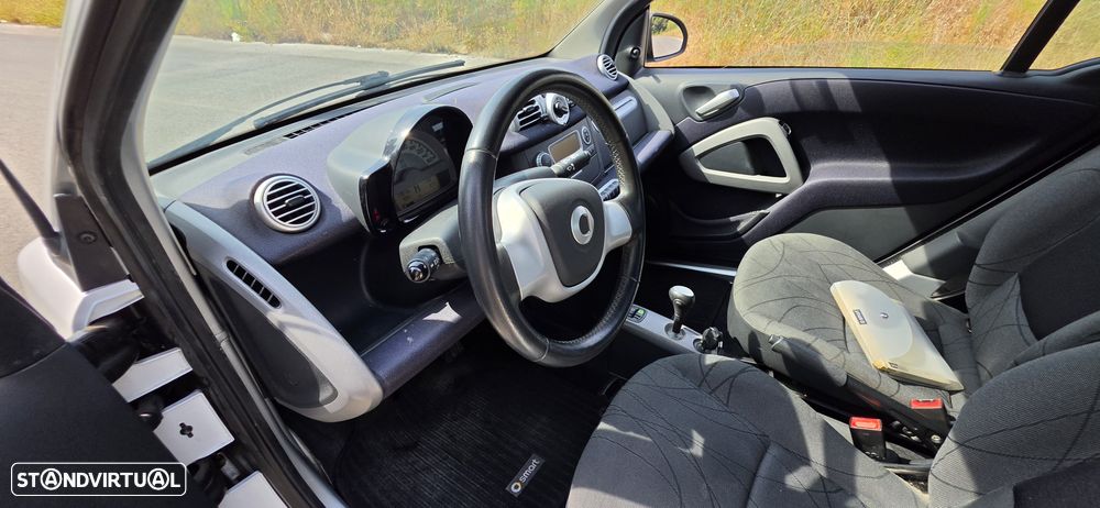 Smart ForTwo Coupé 1.0 mhd Passion 71 Softouch - 17
