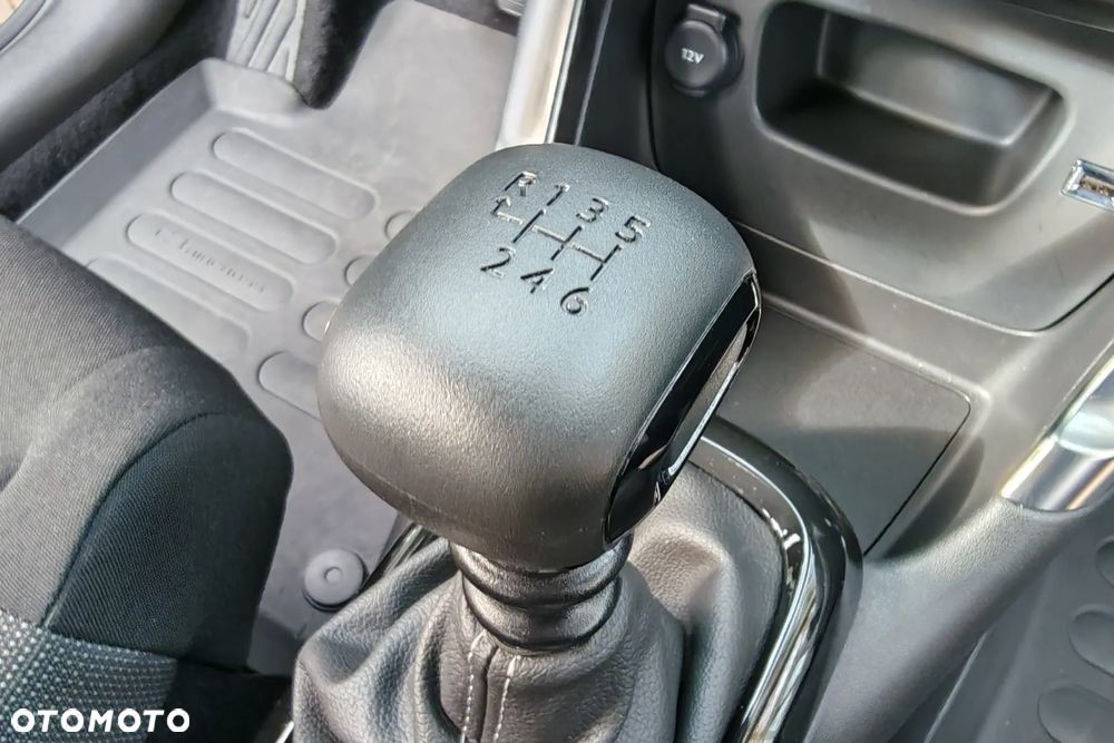 Citroën C3 Aircross 1.2 PureTech Plus S&S - 24