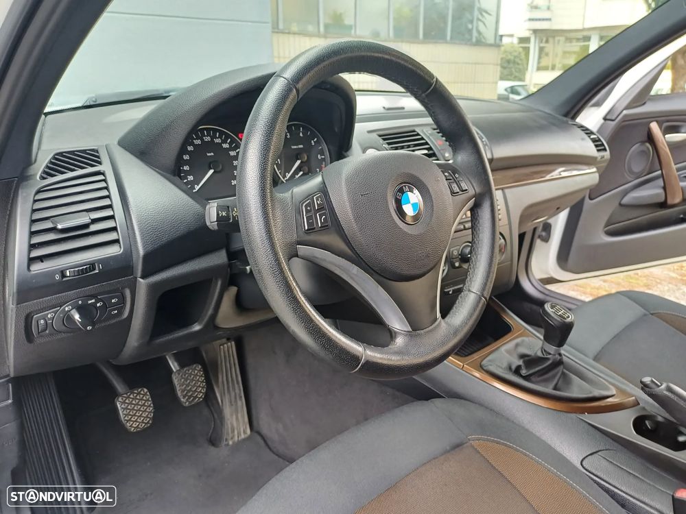 BMW 118 i Exclusive - 19