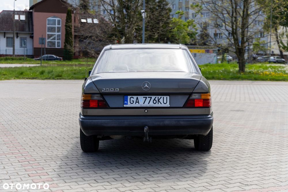 Mercedes-Benz W124 (1984-1993) - 7