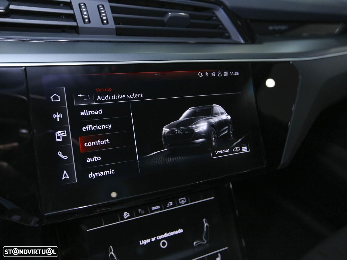 Audi e-tron 55 quattro Advanced - 23