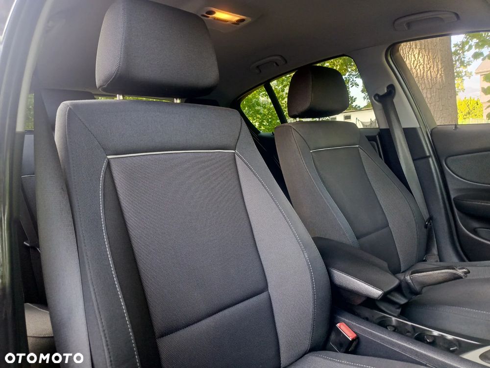 BMW Seria 1 118i - 19