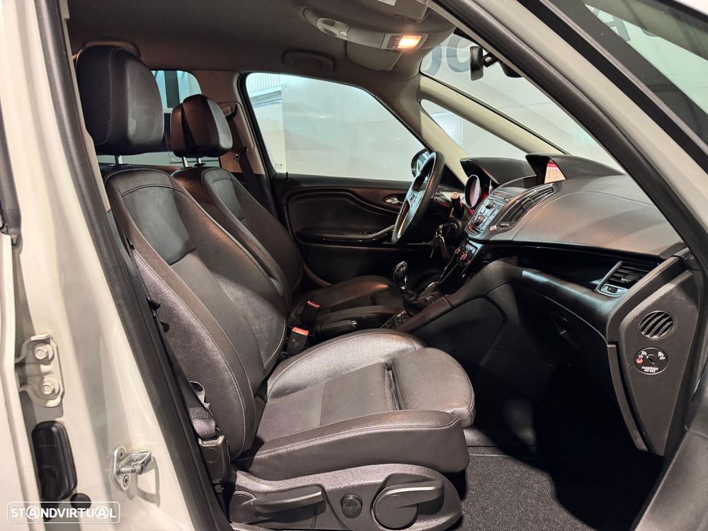 Opel Zafira - 30