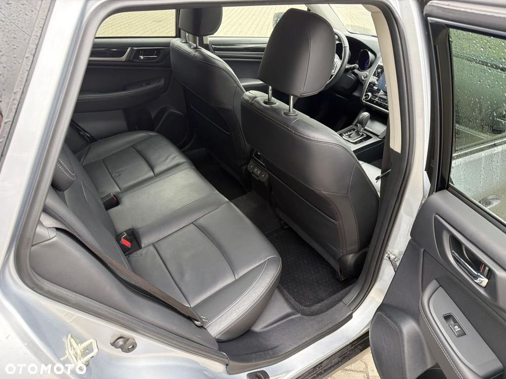 Subaru Outback - 11
