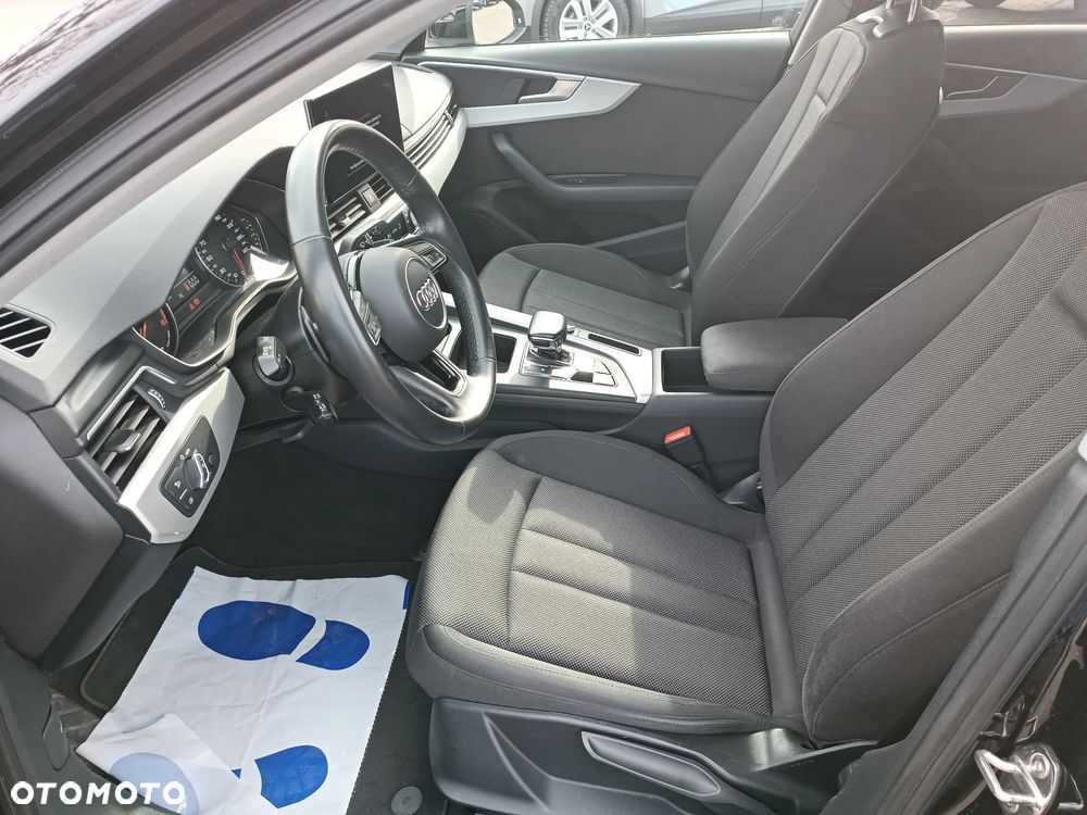 Audi A4 Limousine - 14