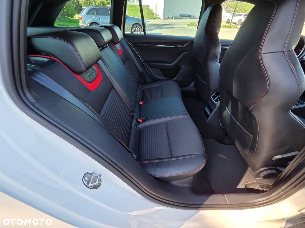 Skoda Octavia 2.0 TSI RS 230 - 26