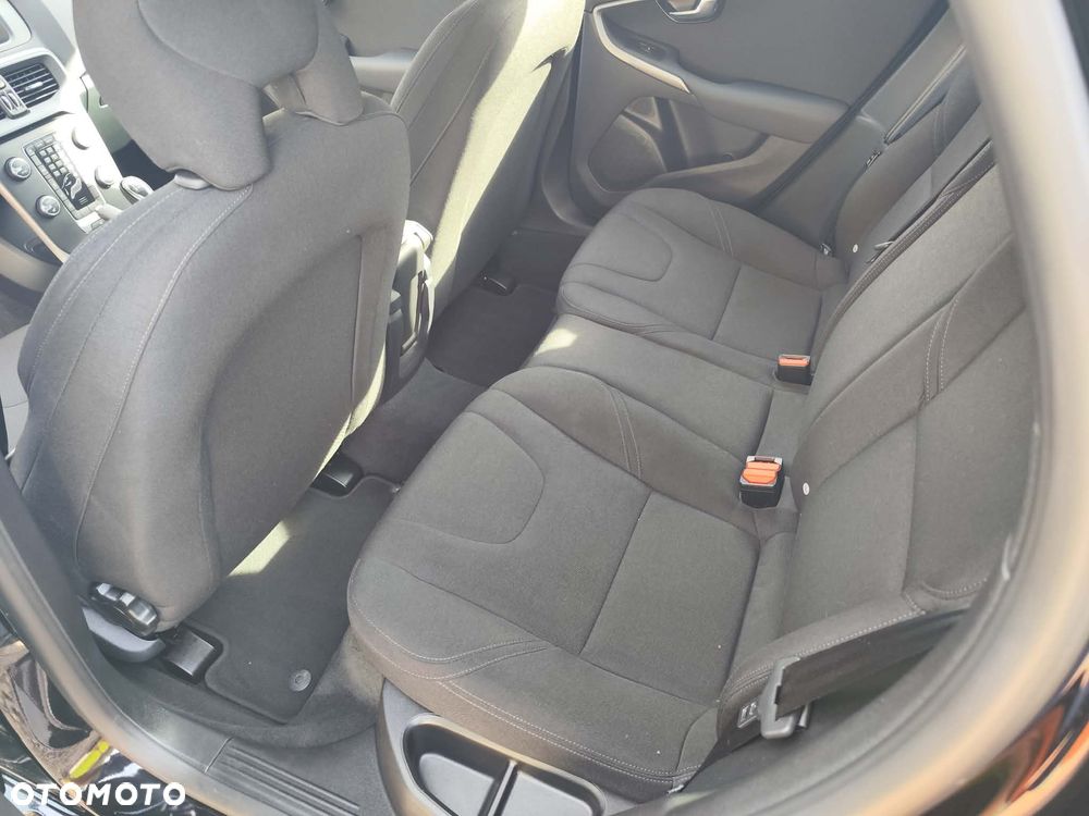Volvo V40 D2 - 17