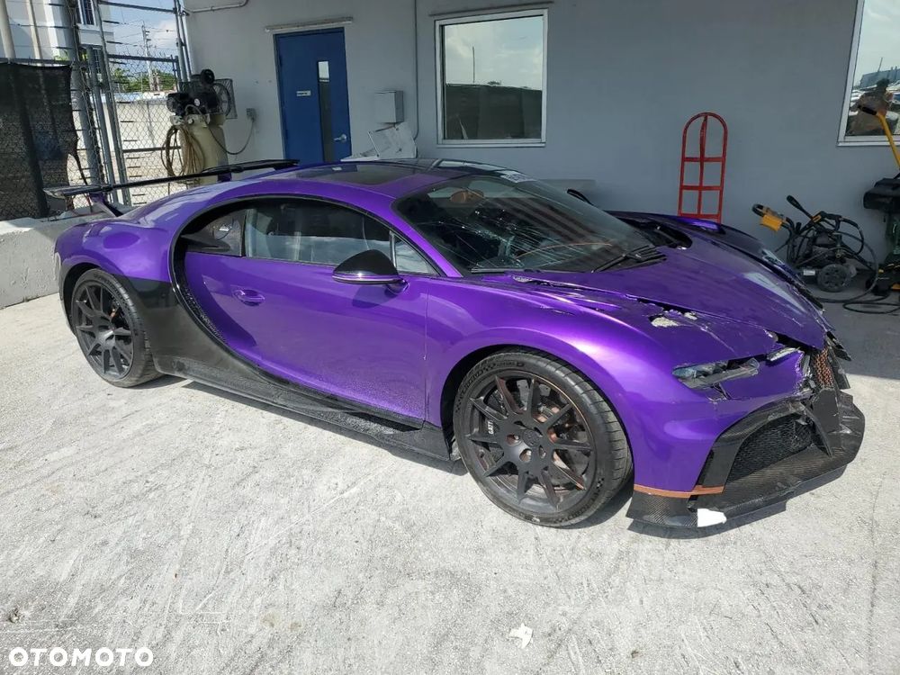 Bugatti Chiron - 3
