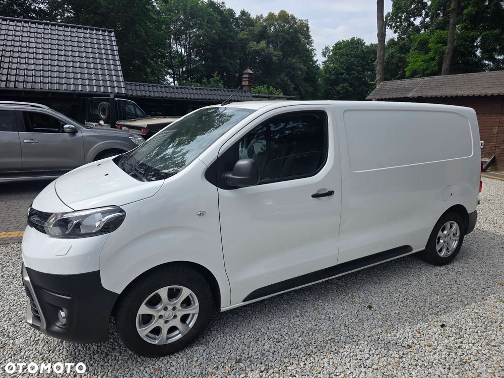 Toyota ProAce Kombi D-4D Medium 2,7t - 2