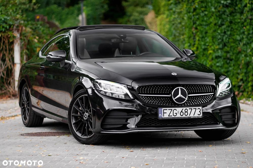 Mercedes-Benz Klasa C 300 Coupe 9G-TRONIC - 13