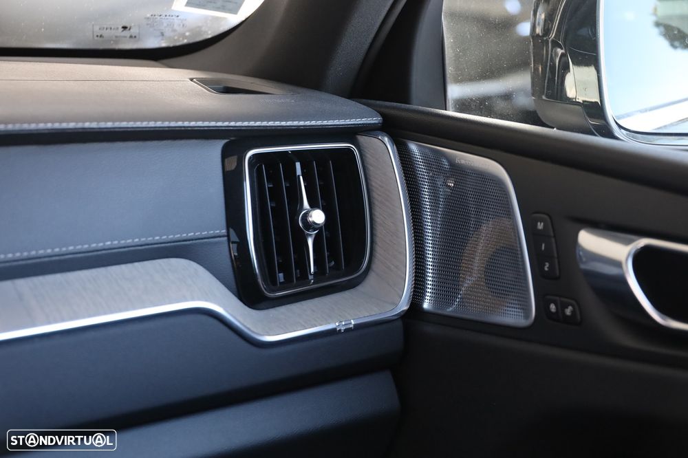 Volvo XC 60 2.0 D5 Inscription AWD - 31