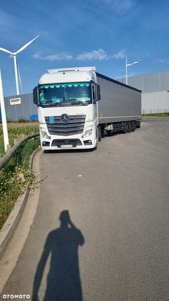 Mercedes-Benz Actros - 4