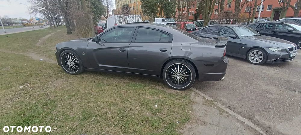 Dodge Charger - 14