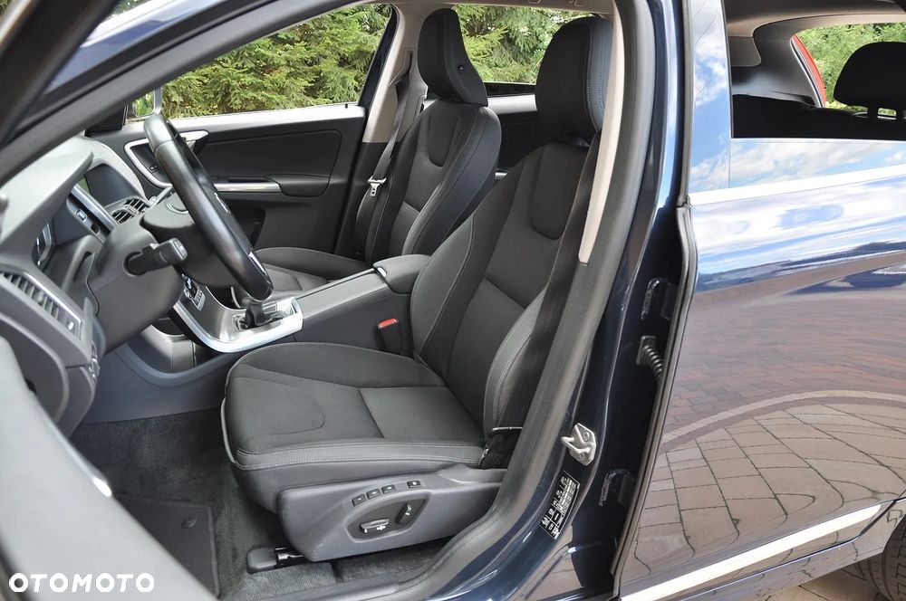 Volvo XC 60 - 2