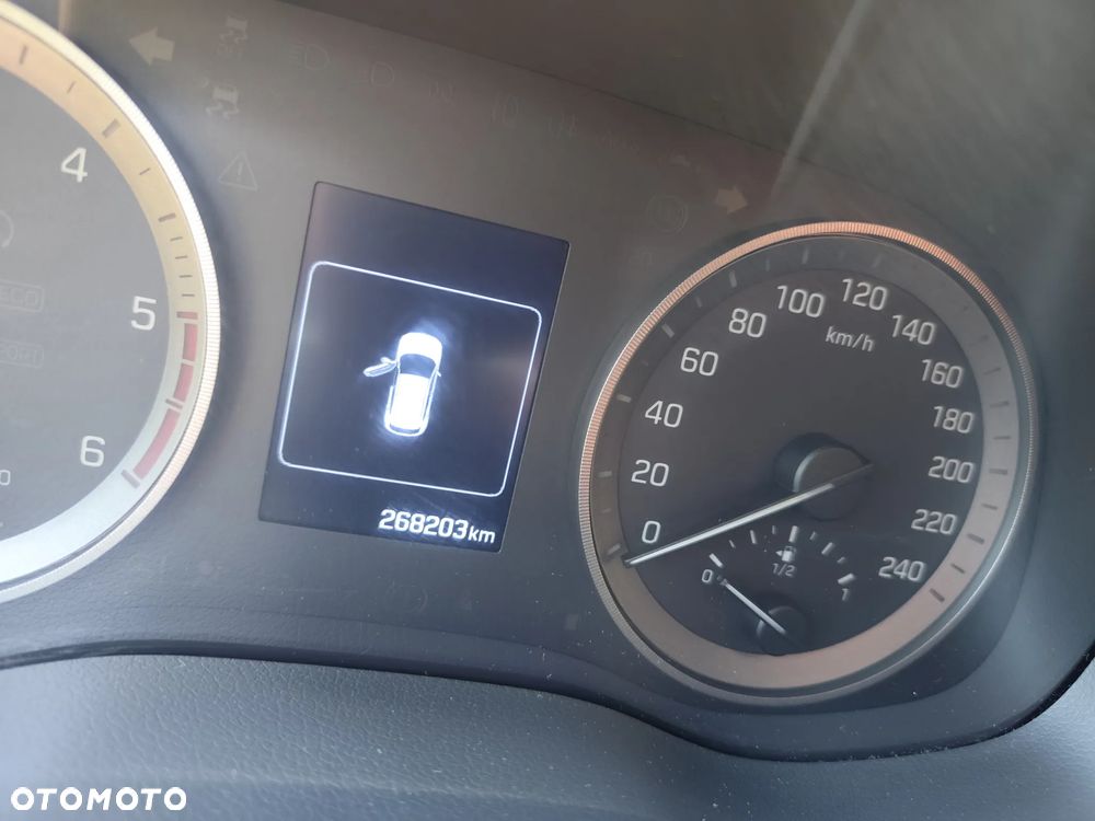 Hyundai Tucson blue 1.7 CRDi 2WD DCT Style - 2