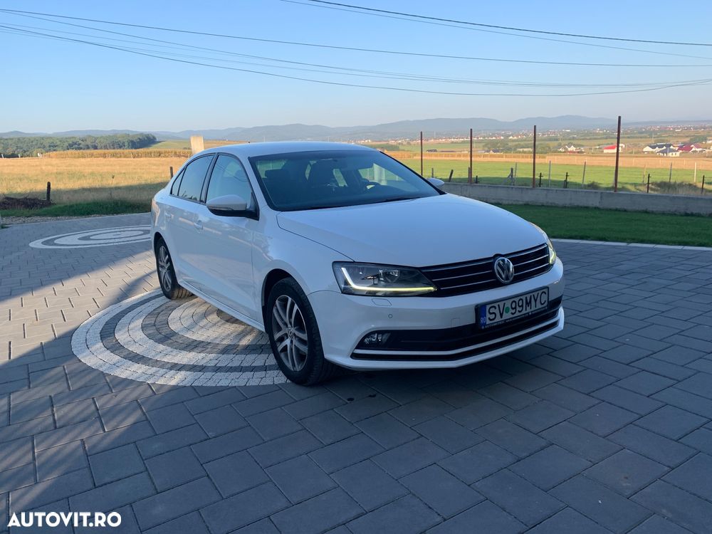 Volkswagen Jetta 2.0 TDI Comfortline - 4