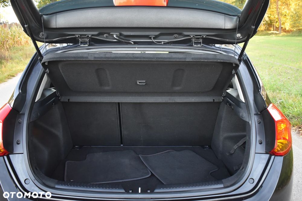 Hyundai i30 1.6 GDI Premium - 25