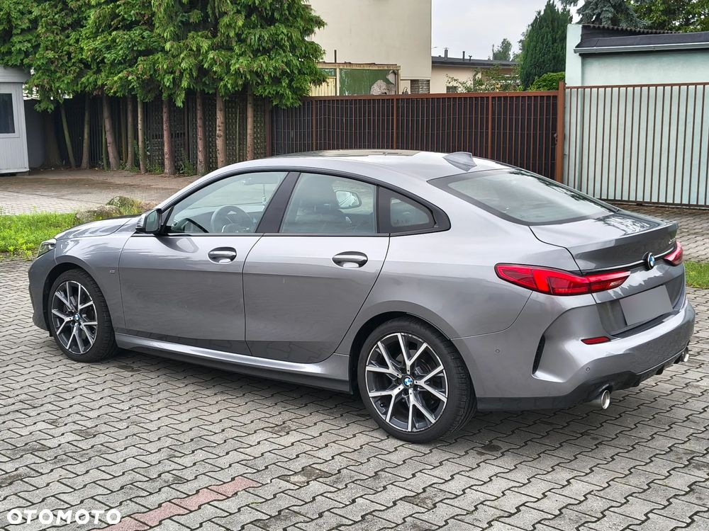 BMW Seria 2 220d M Sport - 11