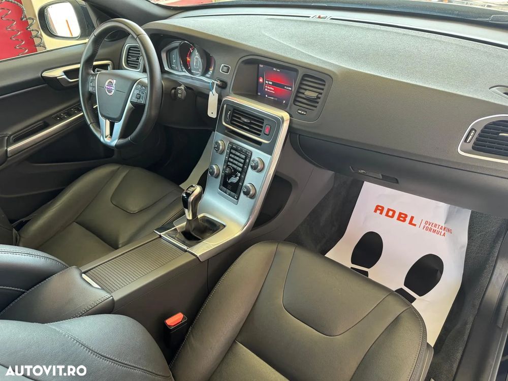 Volvo V60 D2 DRIVe Summum - 8