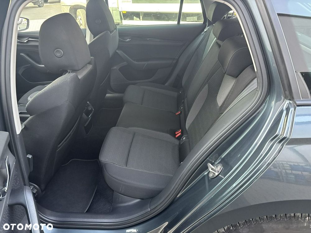 Skoda Octavia 2.0 TDI Ambition DSG - 19