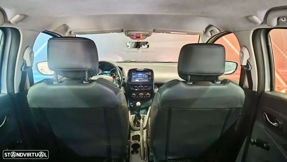 Renault Clio Break 1.5 dCi Dynamique S - 19
