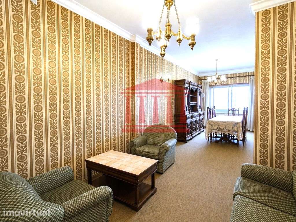 APARTAMENTO T3 COM LUGAR DE GARAGEM - Grande imagem: 2/9