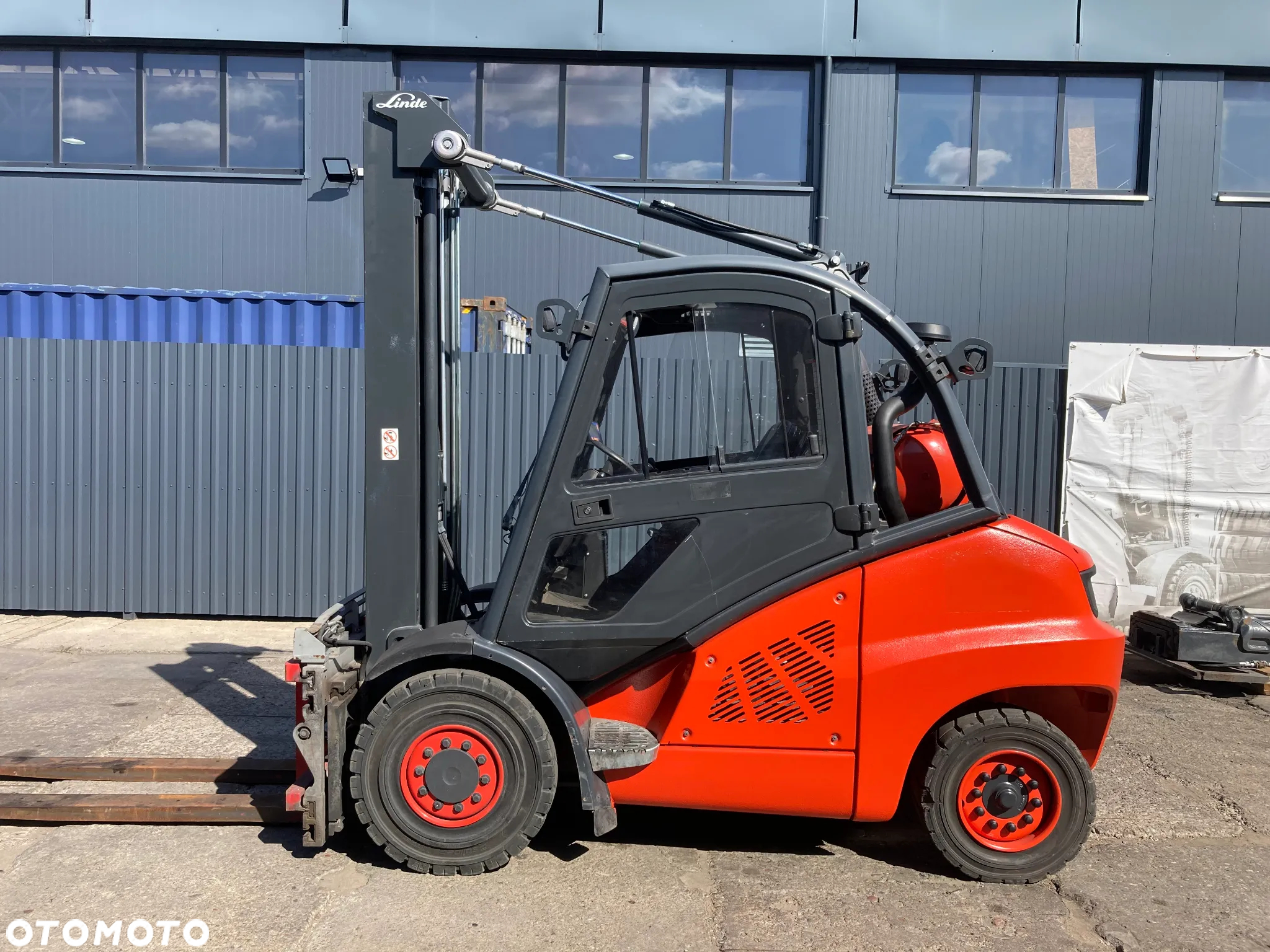 Linde [2020] WÓZEK WIDŁOWY LINDE H50T GAZ 5t/600 - 3
