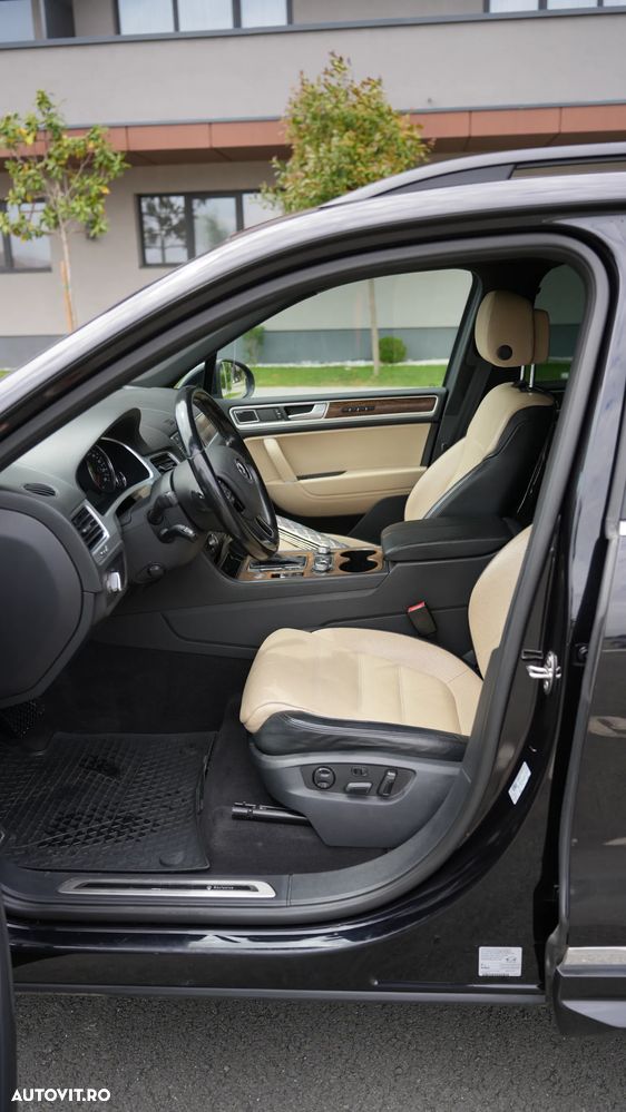Volkswagen Touareg - 21