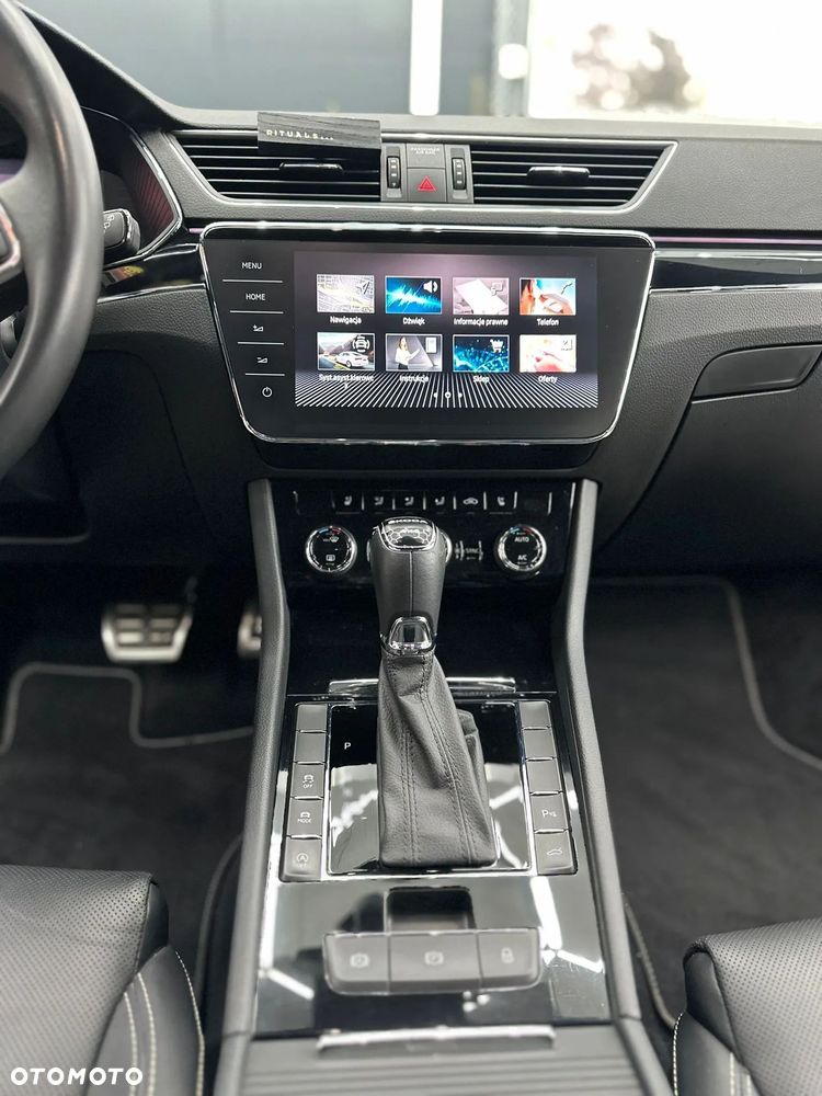 Skoda Superb 2.0 TDI SCR 4x4 L&K DSG - 8