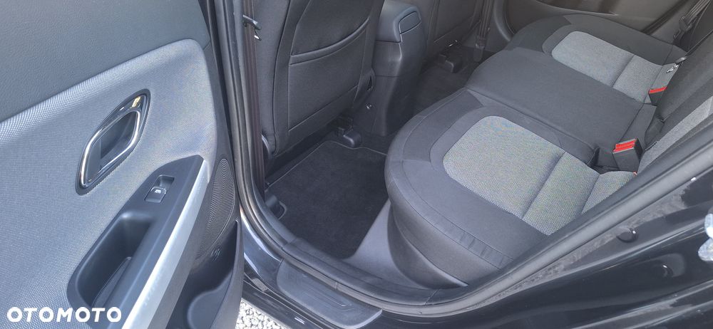 Kia Ceed 1.6 GDI Dream Team Edition - 38