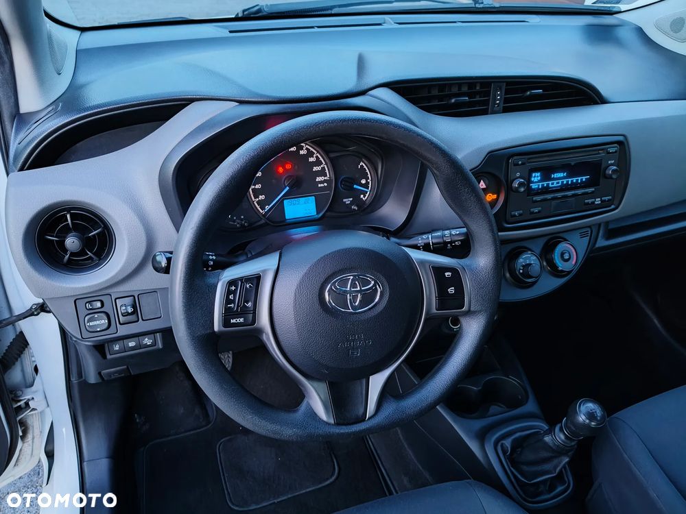Toyota Yaris 1.5 Active - 12