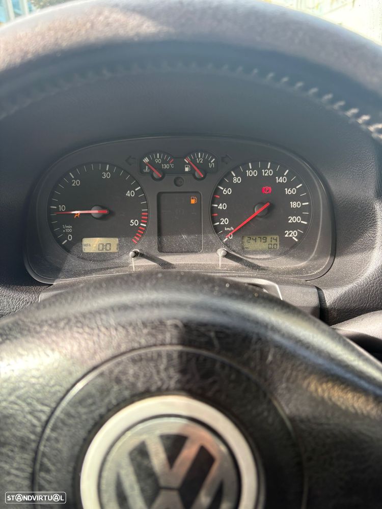 VW Bora 1.9 TDi Confortline - 7