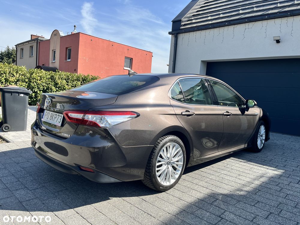 Toyota Camry 2.5 Hybrid Executive CVT - 8