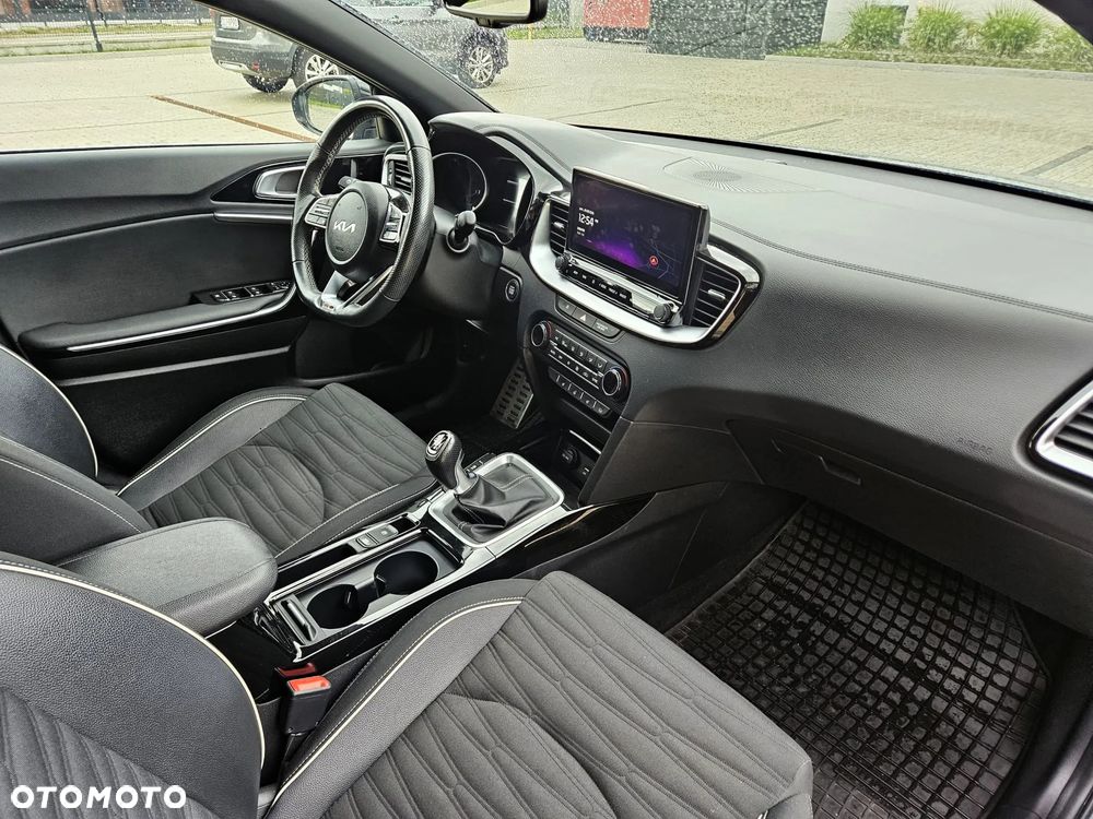 Kia ProCeed 1.5 T-GDI GT Line - 8