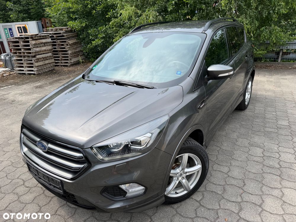 Ford Kuga 1.5 EcoBoost 2x4 ST-Line - 2