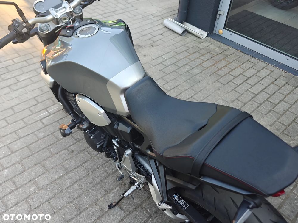 Honda CB - 9