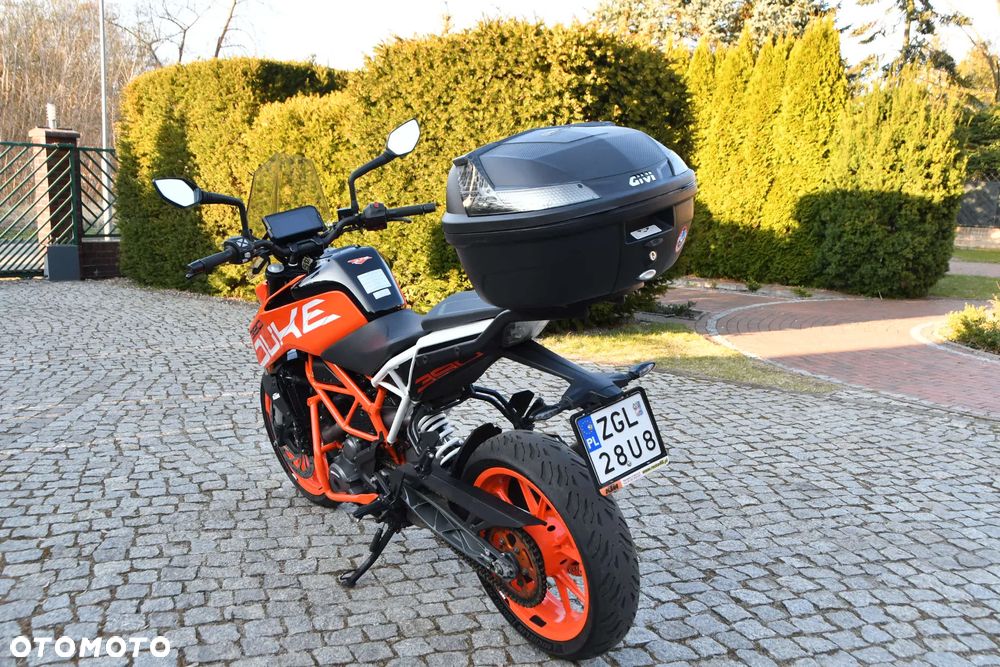 KTM Duke - 3