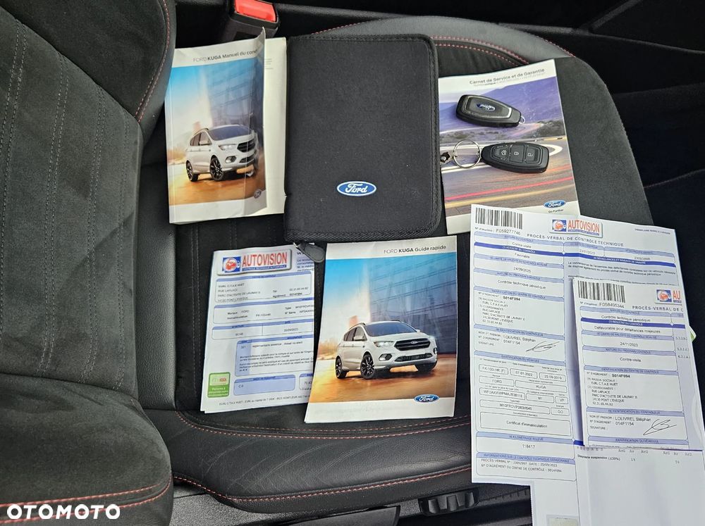Ford Kuga 2.0 TDCi 2x4 ST-Line - 28