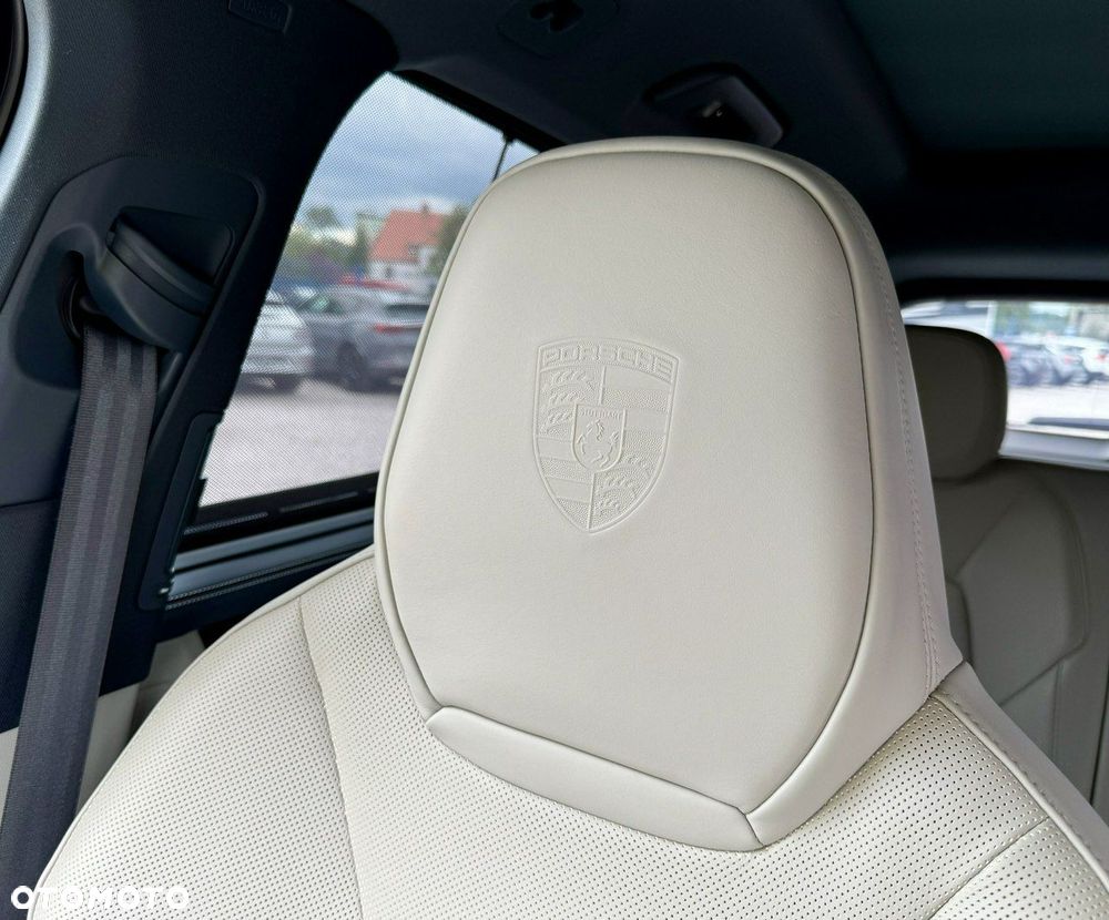 Porsche Cayenne - 39