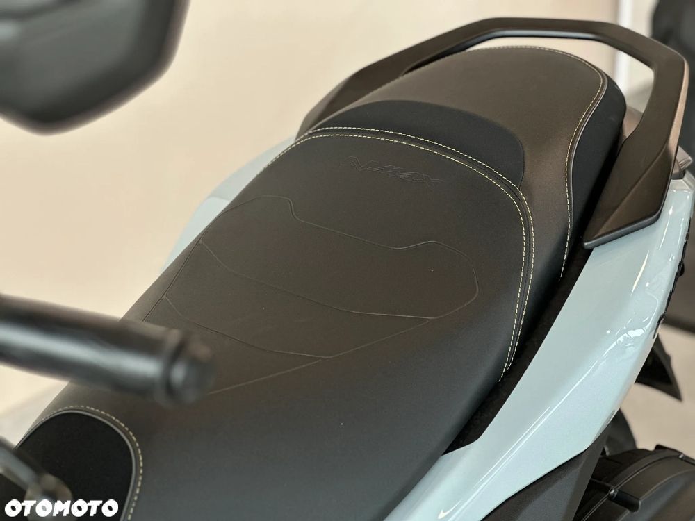 Yamaha NMAX - 7