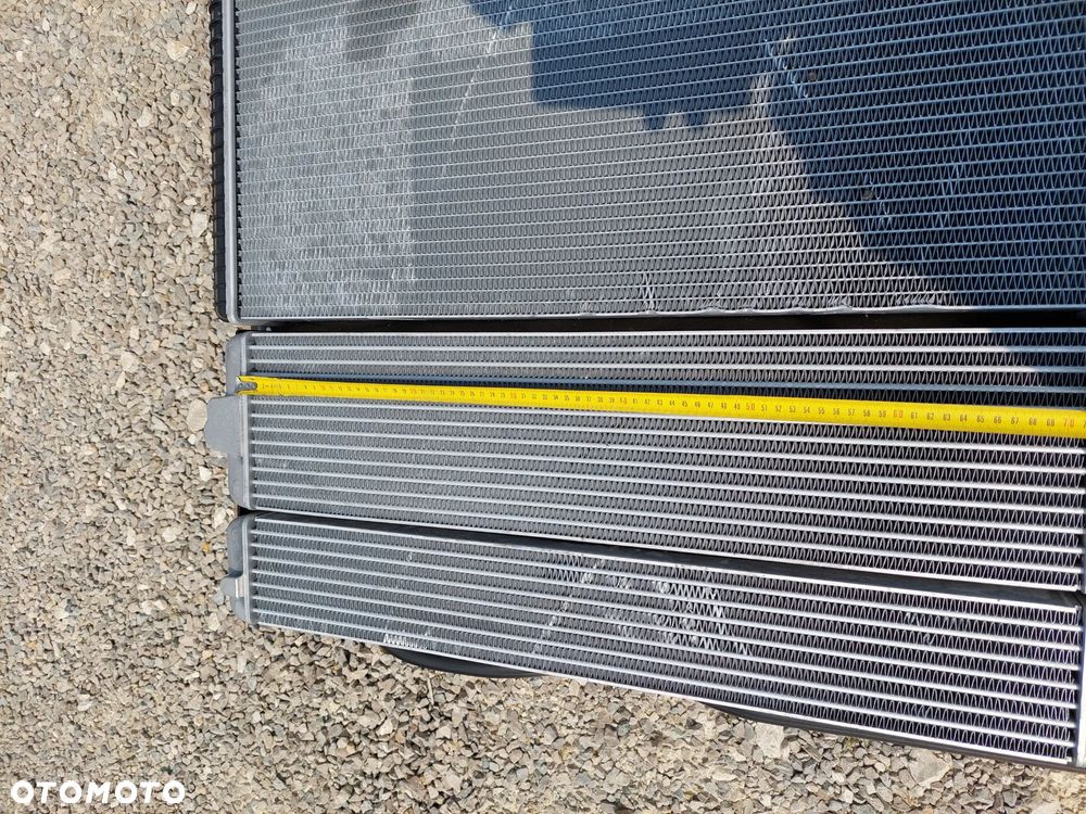 Chłodnica cieczy oleju wody zespół chłodnic intercooler Manitou MLT 733, 933, 1033 630, 730 - 16