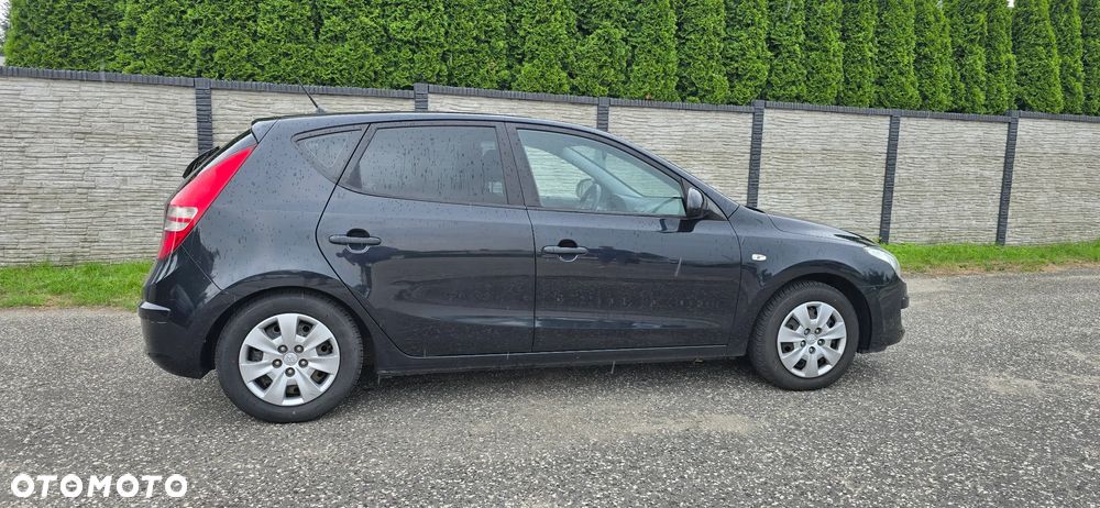 Hyundai i30 1.4 Classic + - 4